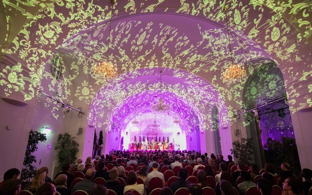 Schönbrunn Palace: Mozart & Strauss Concert & Christmas Market Image 8