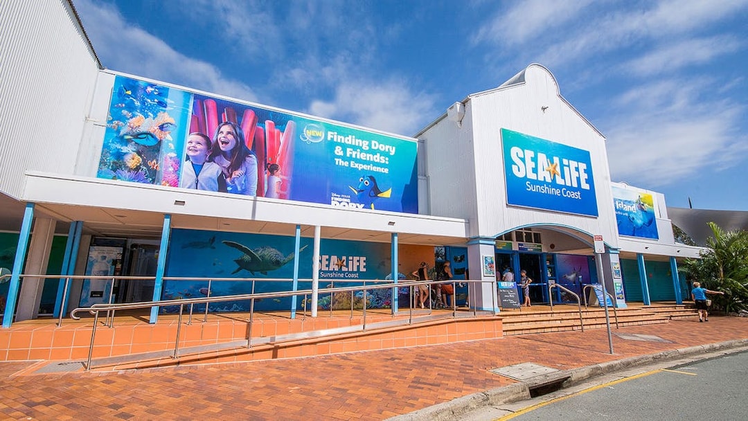 SEA LIFE Sunshine Coast entrance with Finding Dory exhibit signage.