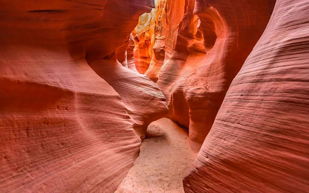 Secret Antelope Canyon & Horseshoe Bend Tour Image 2