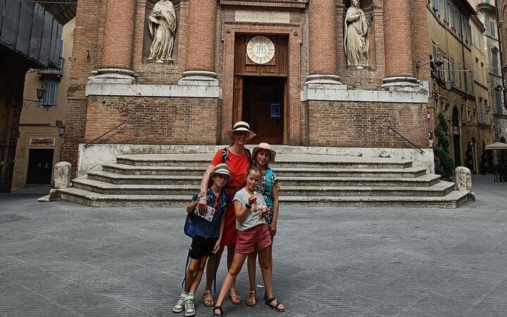 Secrets of Siena: Self-Guided City Exploration Game Image 4