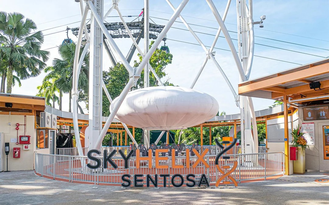 Sentosa Island Guided Bus Tour Image 3