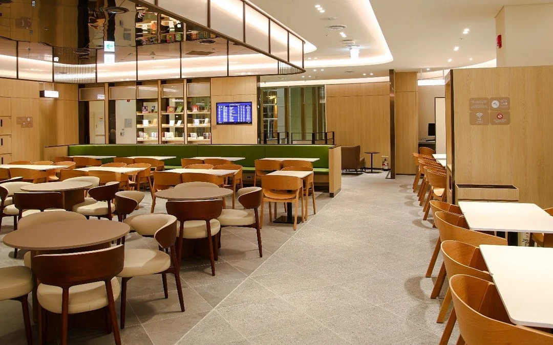 Seoul Incheon International Airport: SkyHub Lounge West at Terminal 2 Image 2
