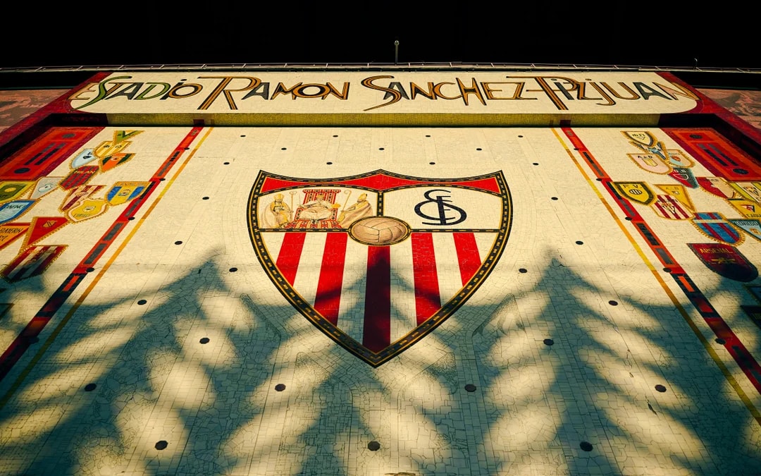 Sevilla FC: Ramón Sánchez-Pizjuán Stadium Tour with Audio Guide and Pitch Access Image 6