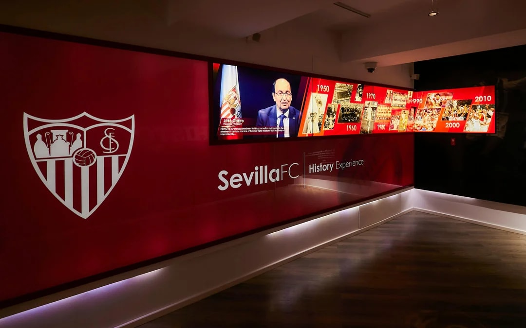 Sevilla FC: Ramón Sánchez-Pizjuán Stadium Tour with Audio Guide and Pitch Access Image 9