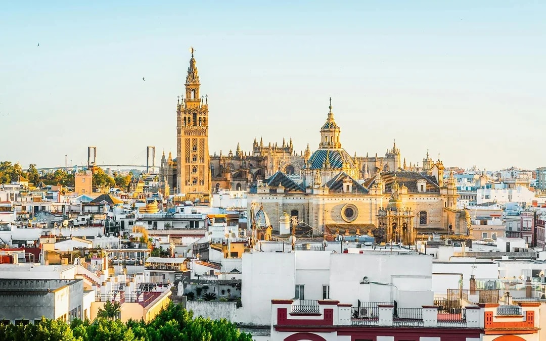 Seville Cathedral & La Giralda Skip-the-Line Tickets Image 1
