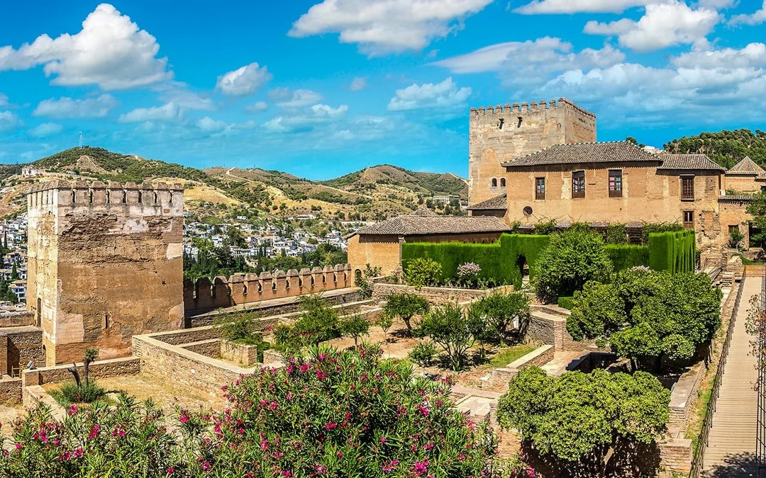 Day trips to Alhambra Image 5