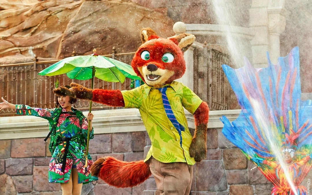 Shanghai Disneyland 1-Day Ticket With Premier Access to Zootopia & Winnie the Pooh Image 2