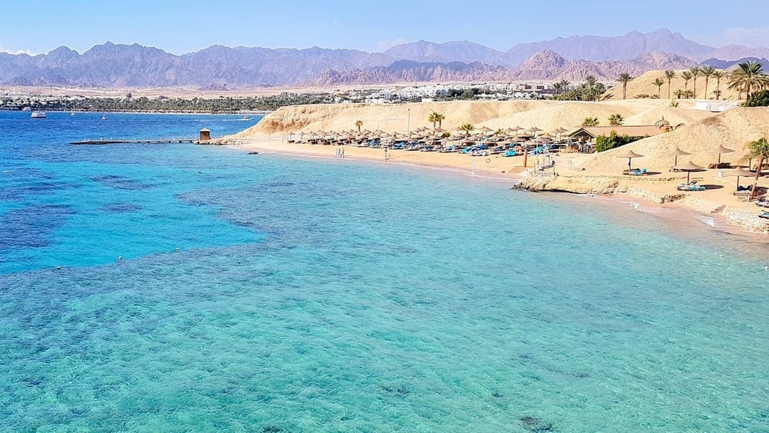 From Sharm El-Sheikh: Ras Mohamed Park, Allah's Gate and Magic Lake Half Day Tour by road