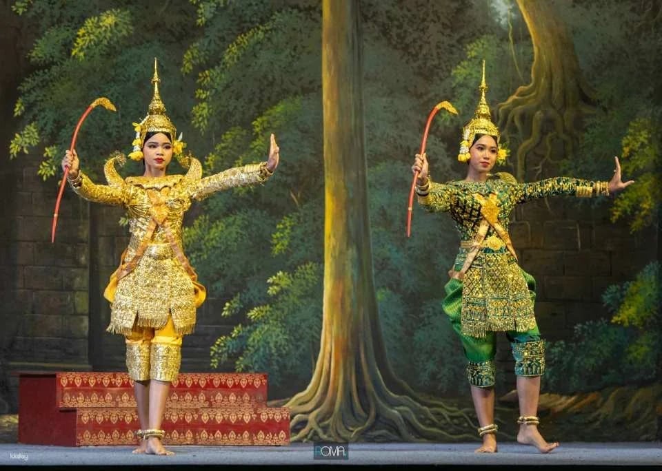 Siem Reap: Apsara Dance Show, Buffet Dinner and Hotel Tuk-Tuk Pickup and Drop off | Cambodia