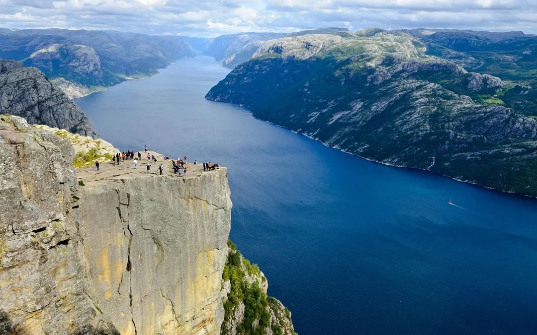 From Stavanger: Silent Lysefjord & Pulpit Rock Cruise Image 2
