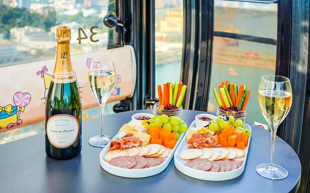 Singapore Cable Car Dining Experience
Image 8