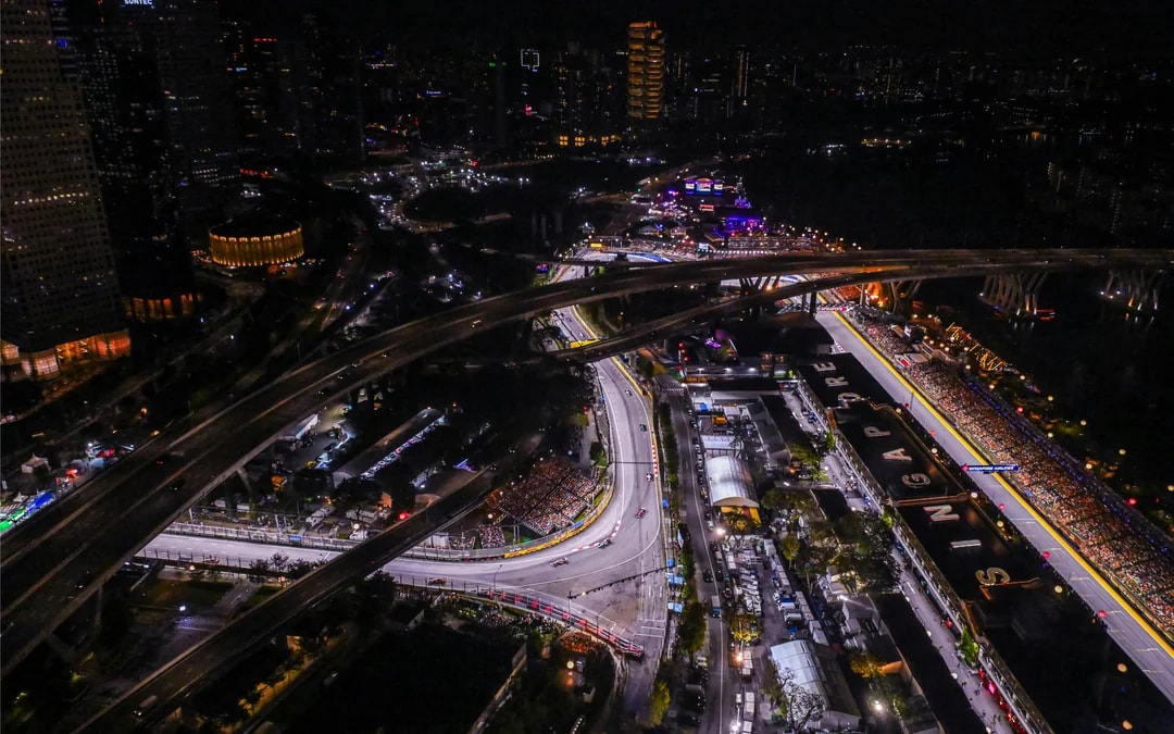F1 Singapore Grand Prix 2026: 3-Day Grandstand Passes - All Zone Access Image 5