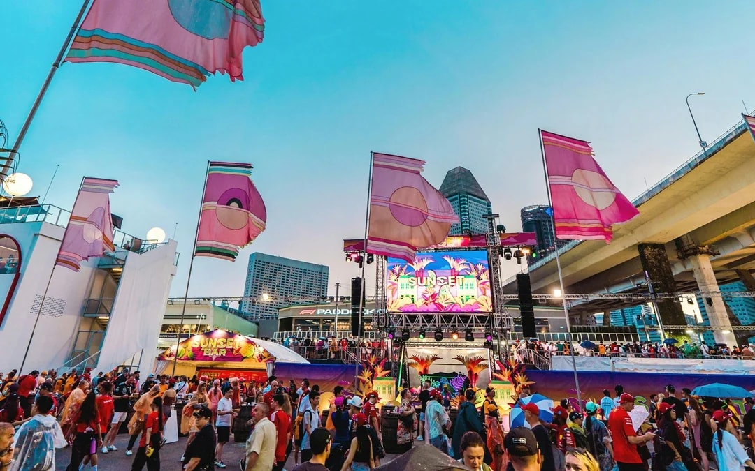 F1 Singapore Grand Prix 2026: 3-Day Grandstand Passes - All Zone Access Image 10