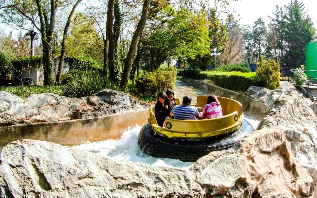 Six Flags Mexico One Day Ticket Image 6