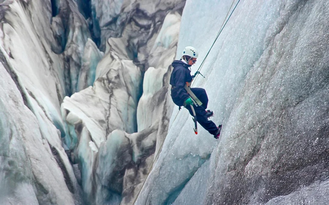 Skaftafell: Moderate Glacier Hike & Ice Climbing  Image 11