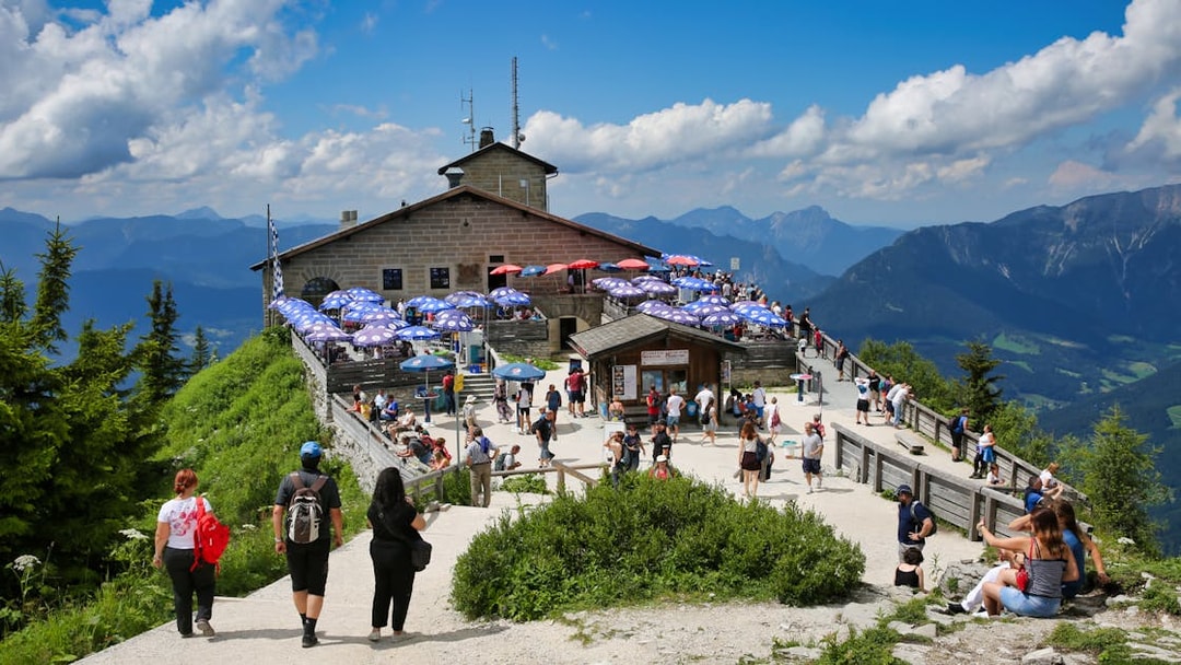 Visitors at Eagle’s Nest with mountain views on Skip The Line Tour from Salzburg.