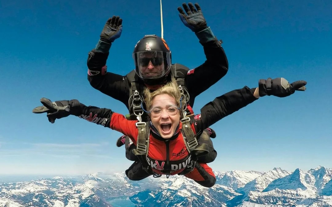 Skydive Switzerland Tickets: Tandem Skydive from 13,000 Ft Image 2