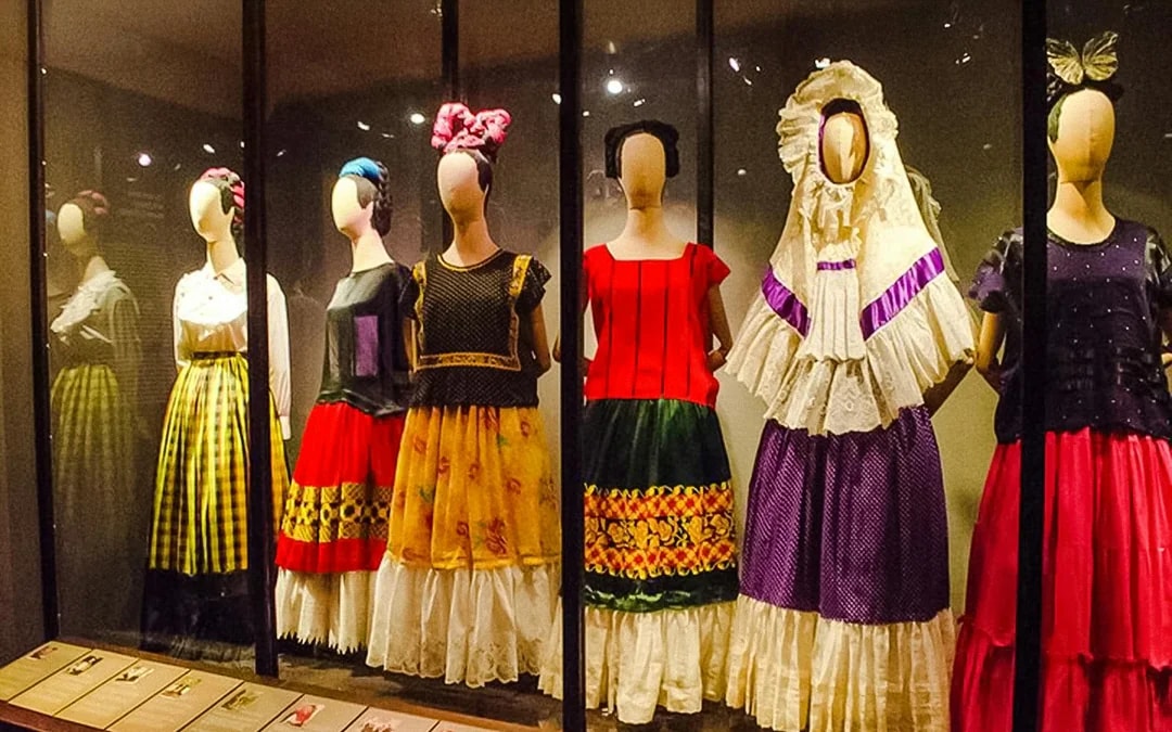 Small-Group Guided Tour of Frida Kahlo Museum with Anahuacalli Access Image 1