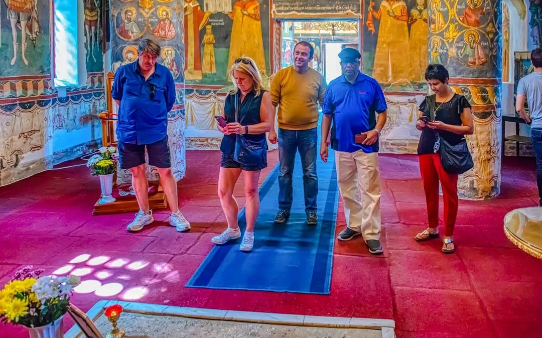  From Bucharest: Mogosoaia Palace & Snagov Monastery (Dracula's Tomb) Day Tour Image 6