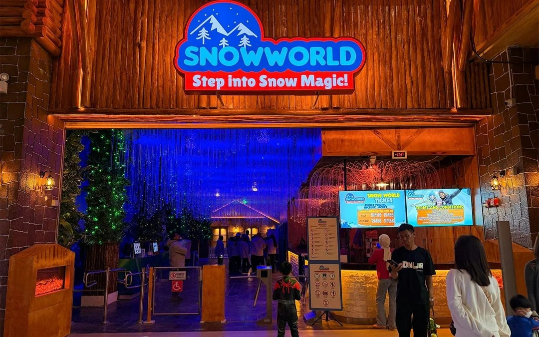Snow World Genting Highlands Tickets Image 6