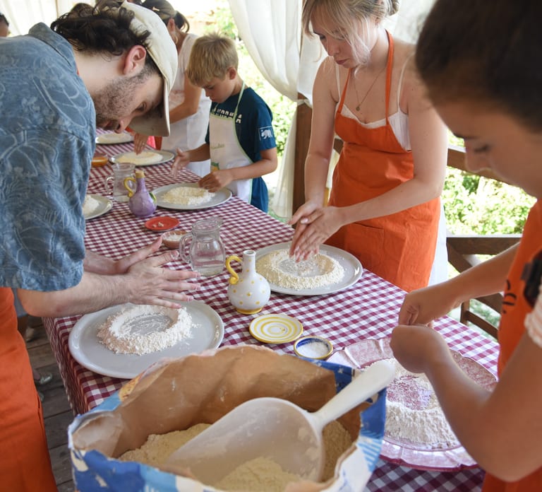 Sorrento: Pizza Lesson, Wine, and Limoncello at a Local Farm experience image 3