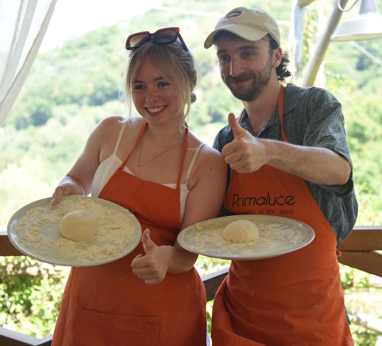 Sorrento: Pizza Lesson, Wine, and Limoncello at a Local Farm