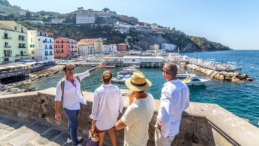 Sorrento Guided Walking Tour with Street Food Tasting