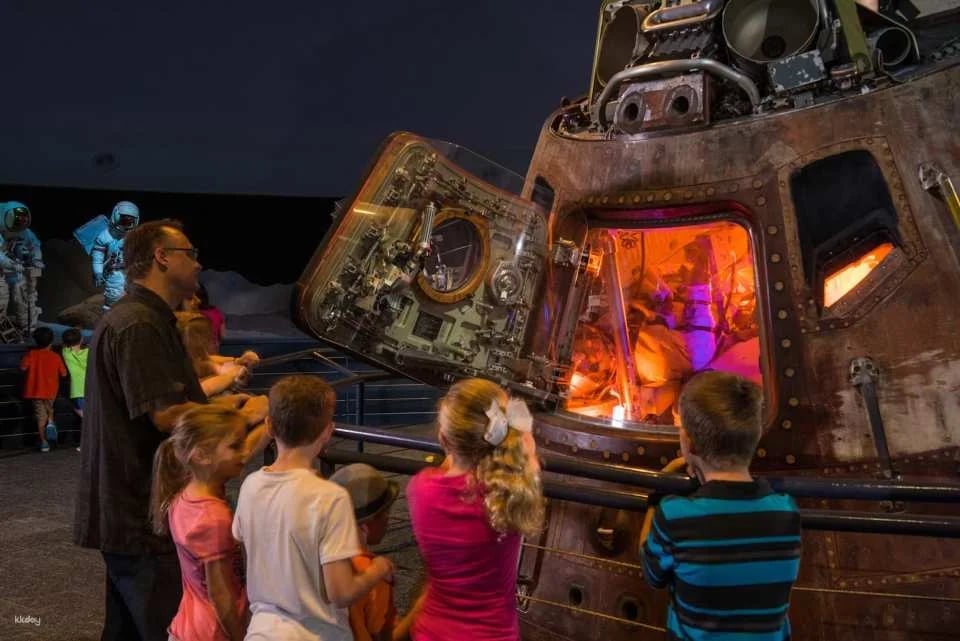 Space Center Houston Entry Ticket | Texas