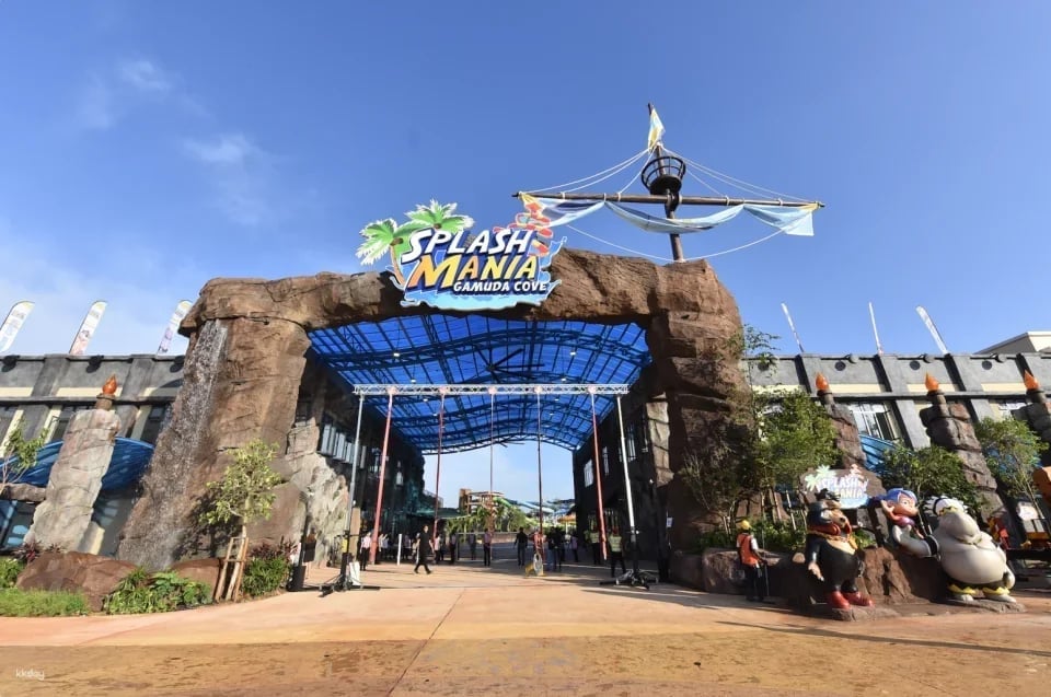 SplashMania Waterpark Ticket | Malaysia