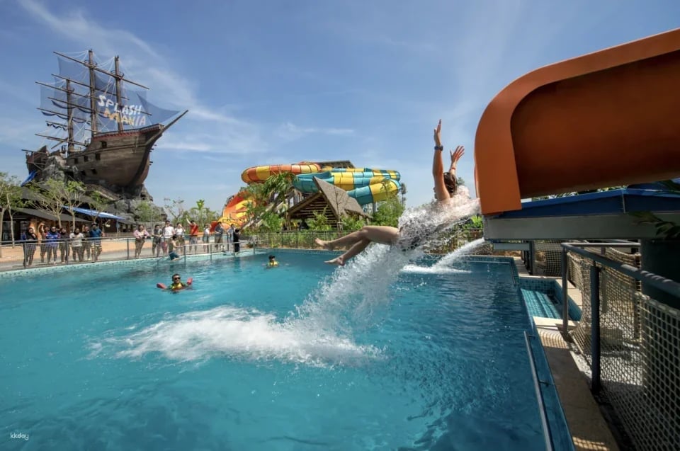 SplashMania Waterpark Ticket | Malaysia