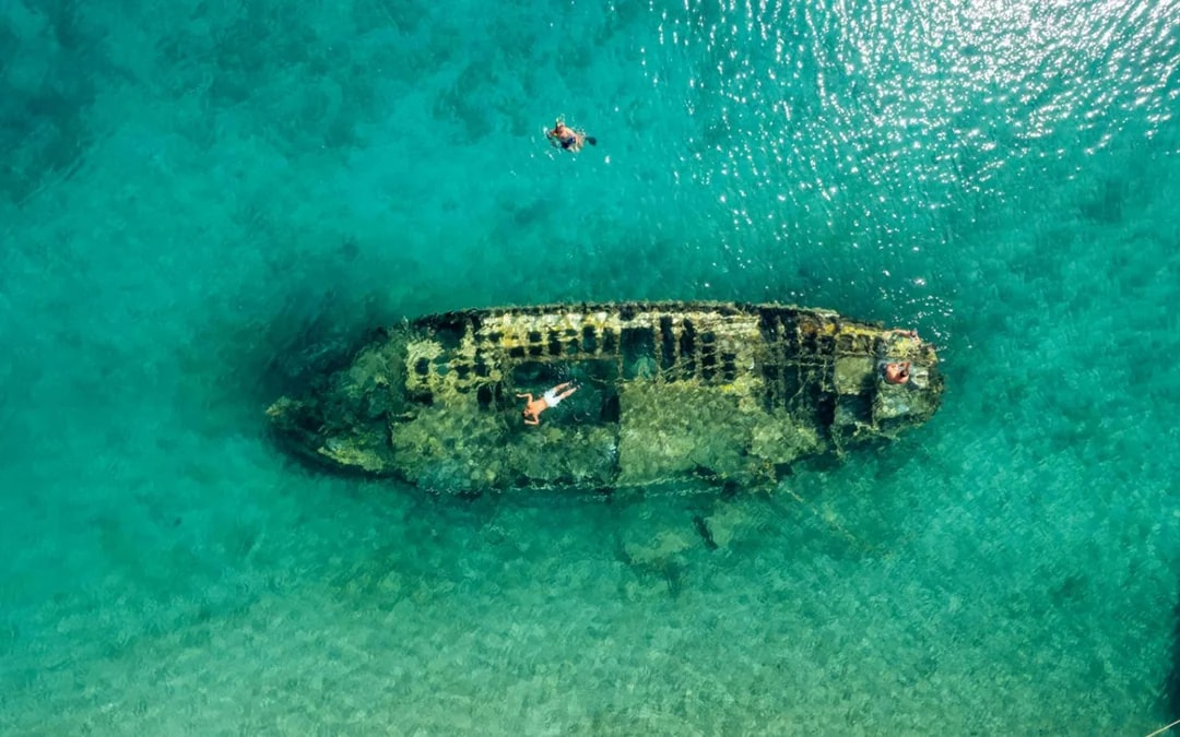 From Split: Blue Lagoon, Shipwreck & Solta Cruise with Lunch Image 1