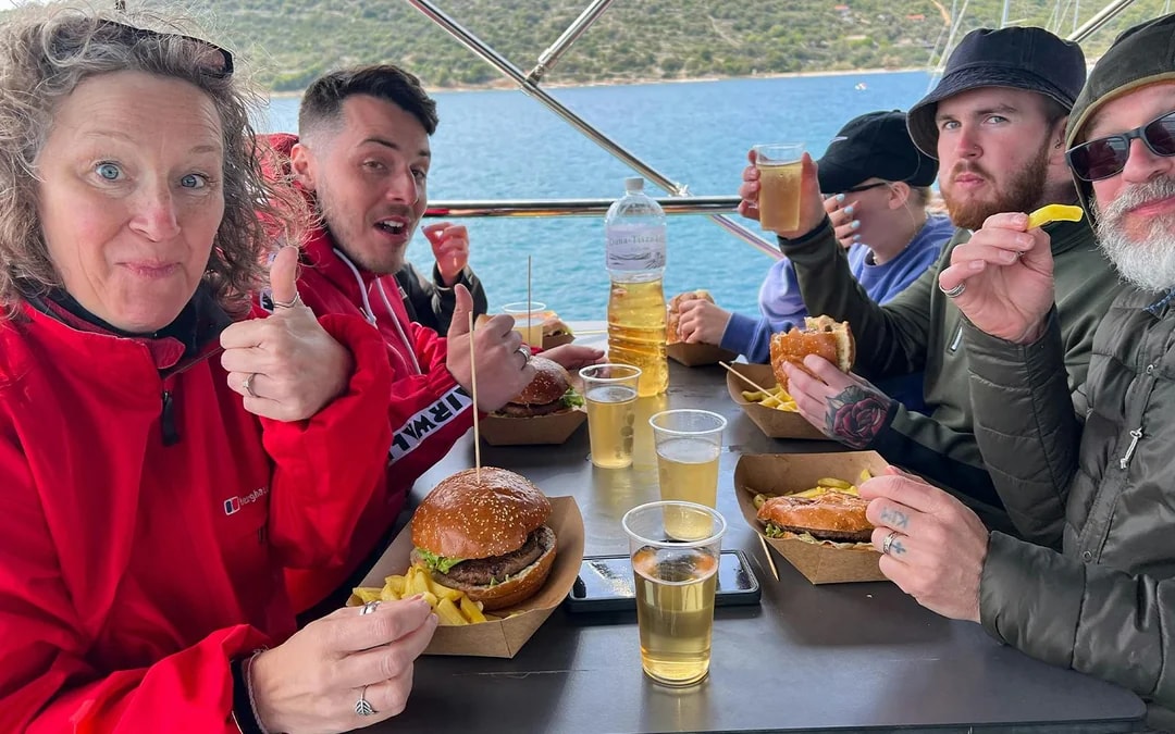 From Split: Blue Lagoon, Shipwreck & Solta Cruise with Lunch Image 10