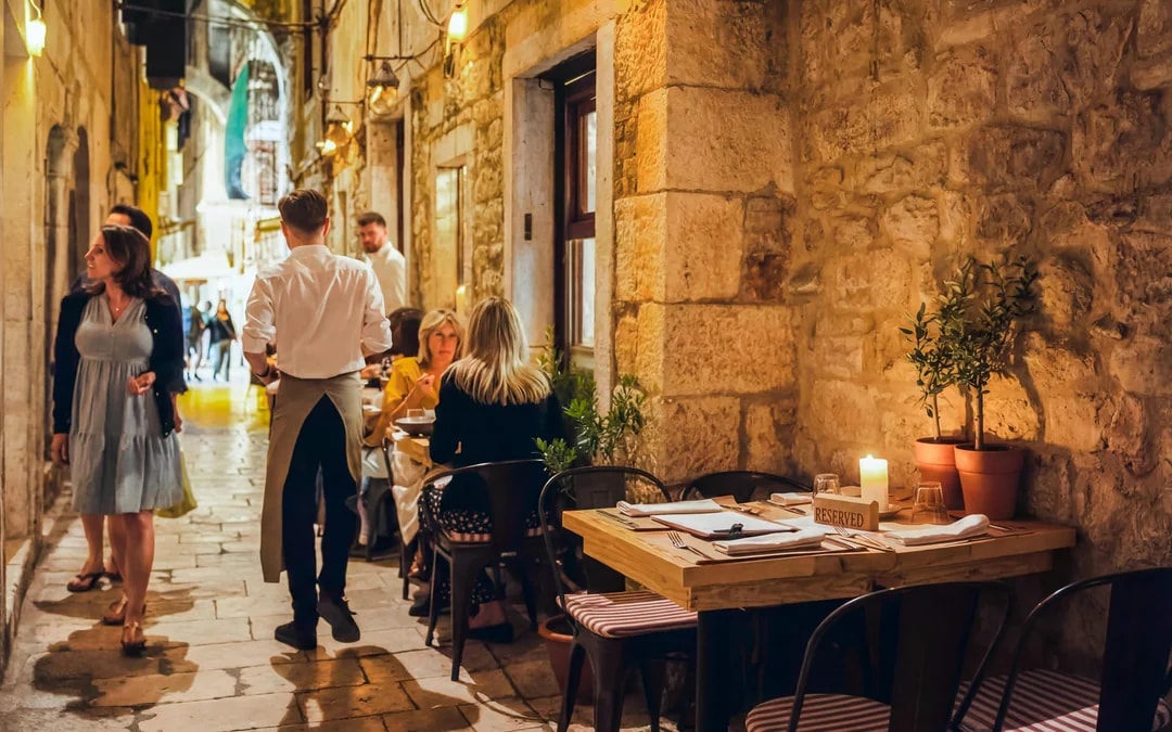 Split: Diocletian's Palace Wine Tasting with Snacks Image 7