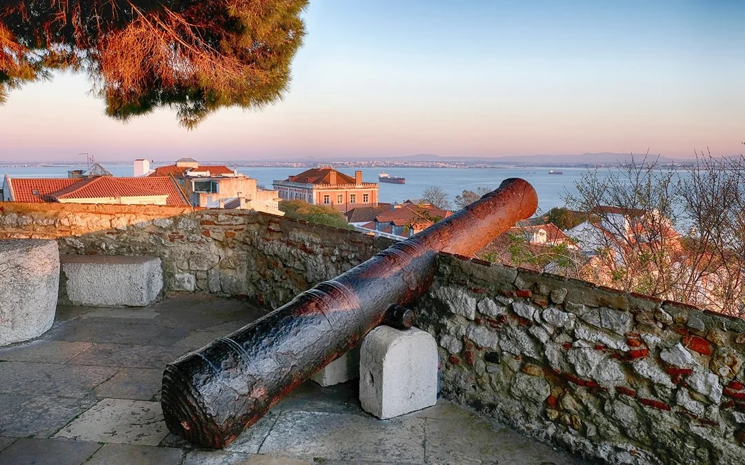 St. George Castle Tickets with Audio Guide Image 8
