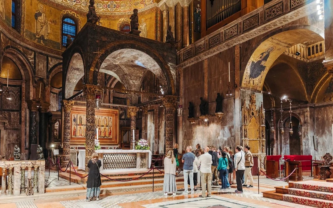 St. Mark's Basilica Night Tour with Optional Doge's Palace Image 6