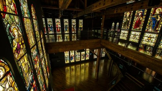 Stained Glass Museum(Former Arata Firm · Former Takahashi Warehouse)