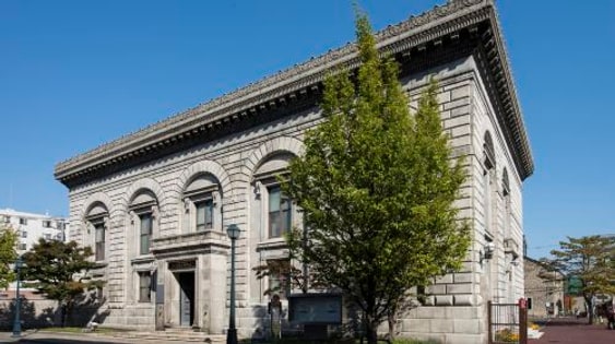 Stained Glass Museum(Former Arata Firm · Former Takahashi Warehouse)