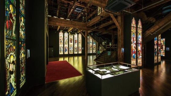 Stained Glass Museum(Former Arata Firm · Former Takahashi Warehouse)