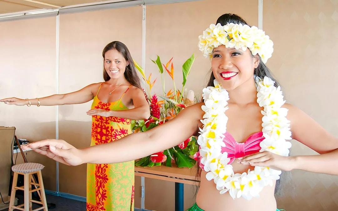 Star of Honolulu Dinner Cruise Image 8