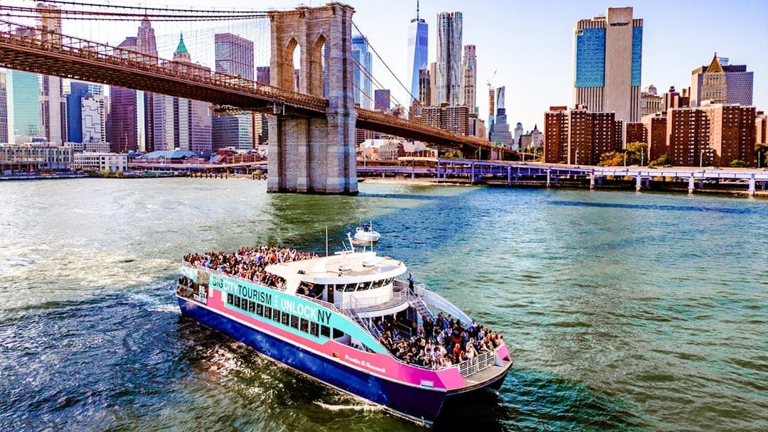 Statue of Liberty 1-Hour Sightseeing Cruise + Shuttle Bus, New York