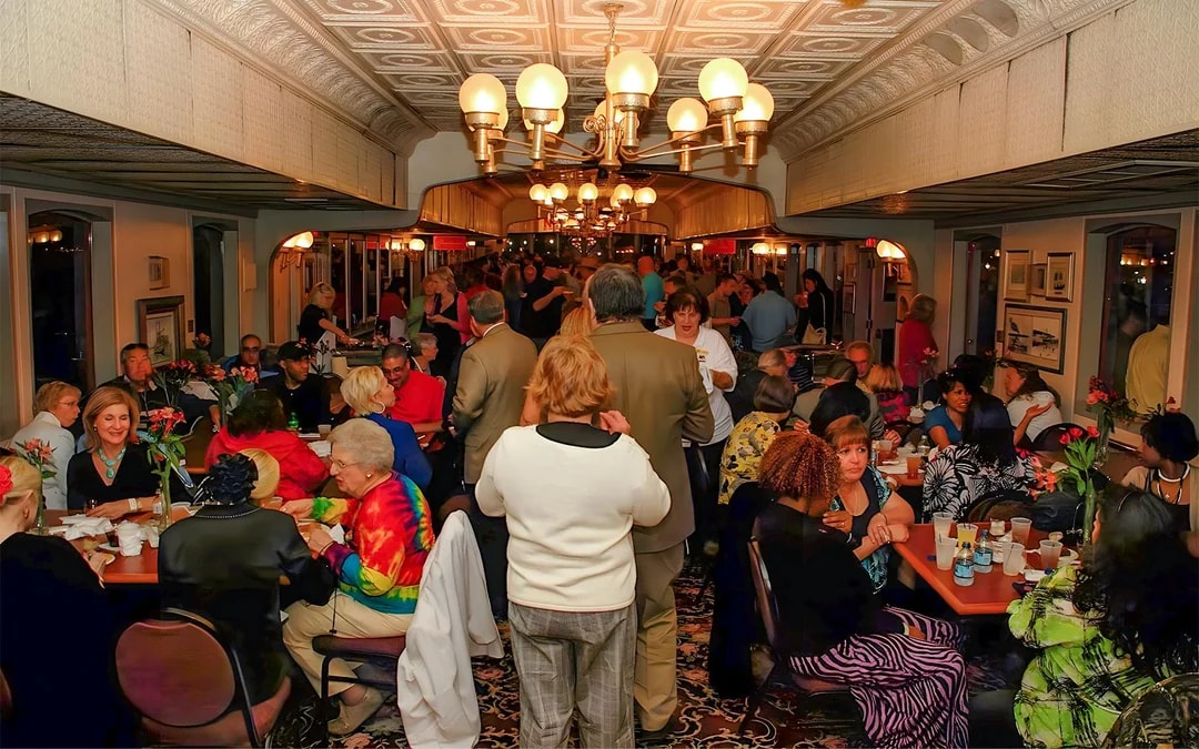 Steamboat Natchez Evening Cruise with Dinner Image 10