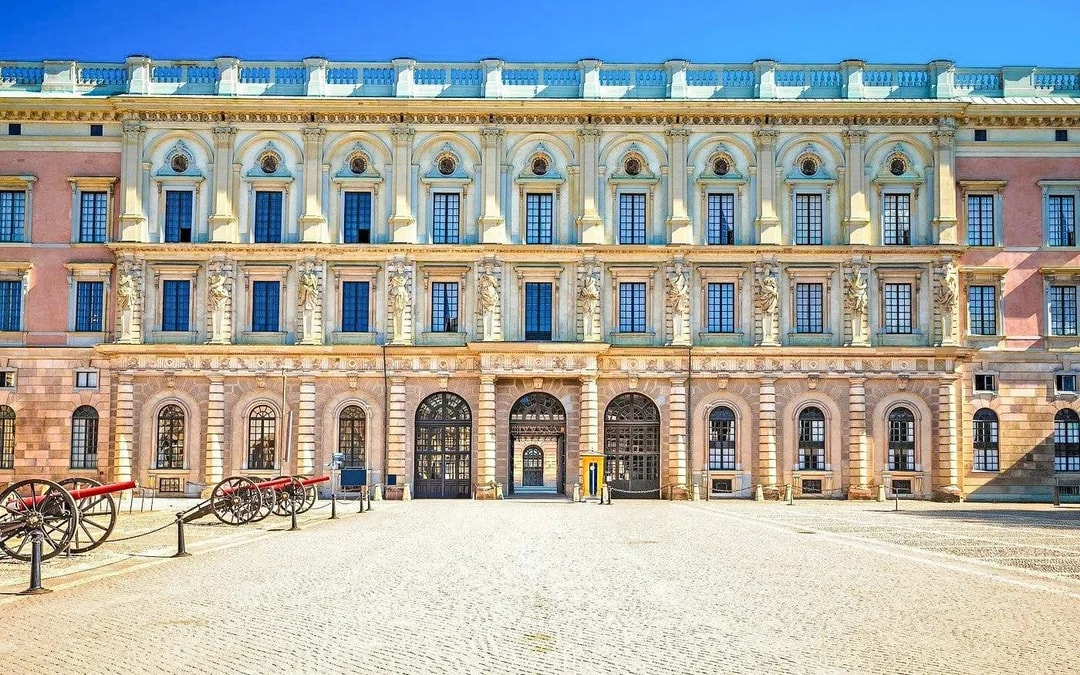 Stockholm Gamla Stan Tour & Changing of the Guard Ceremony Image 5