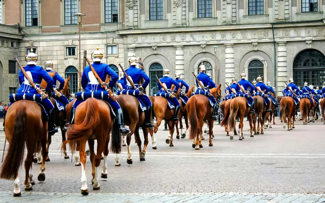 Stockholm Gamla Stan Tour & Changing of the Guard Ceremony Image 7