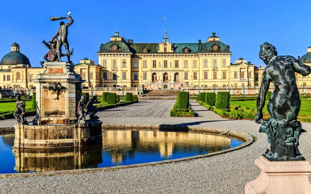 Stockholm Old Town Private Walking Tour with ABBA The Museum Skip-the-Line Tickets Image 9