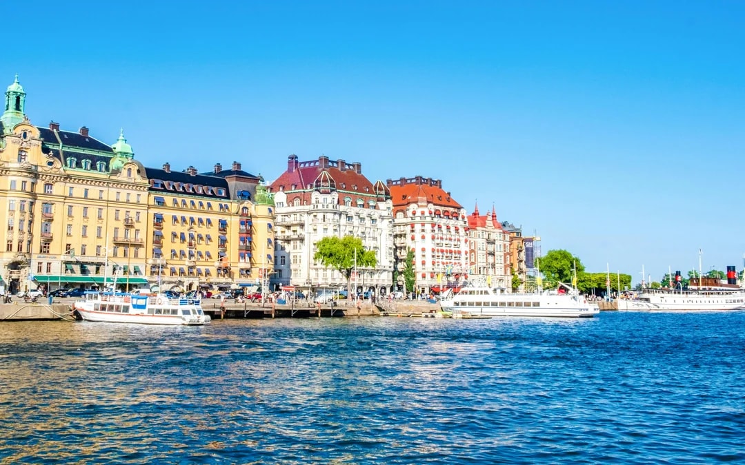 Stockholm Royal Palace Guided Tour & Canal Cruise Image 8