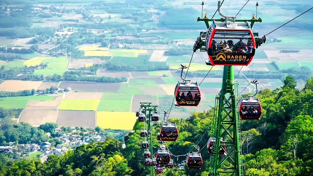 Sun World Ba Den Mountain Cable Car Tickets to Hang Pagoda & Van Son Peak, Tay Ninh