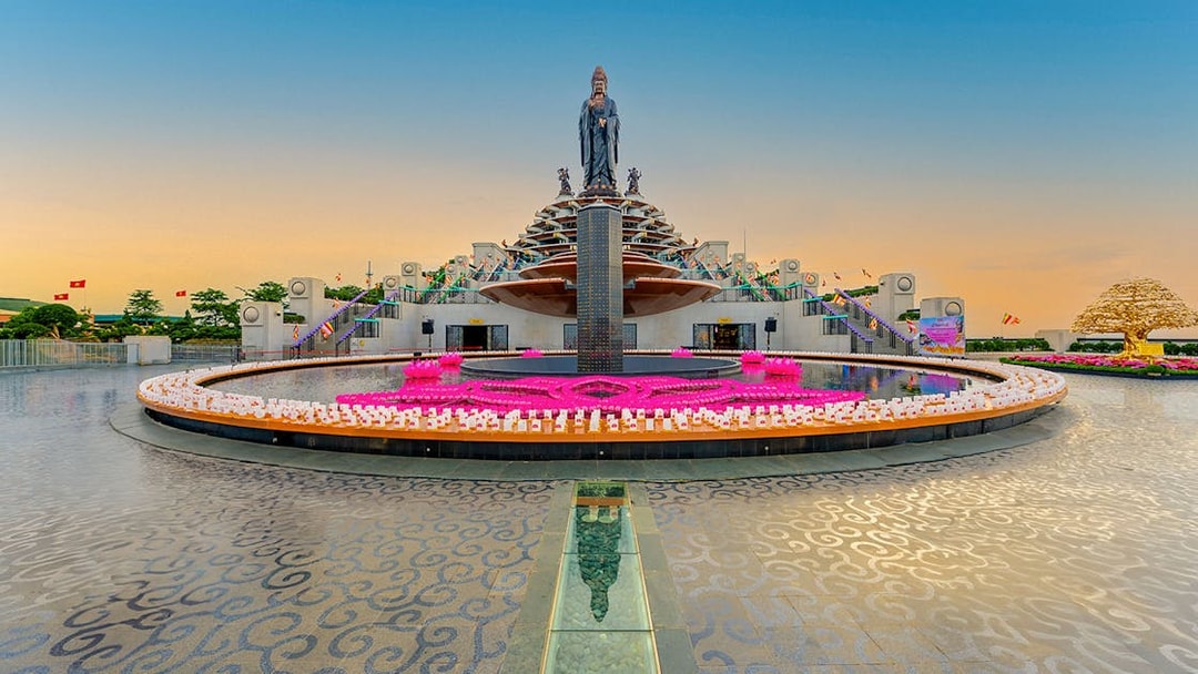 Tay Bo Da Son statue with surrounding fountain in Ba Den mountains, Tay Ninh, Vietnam.