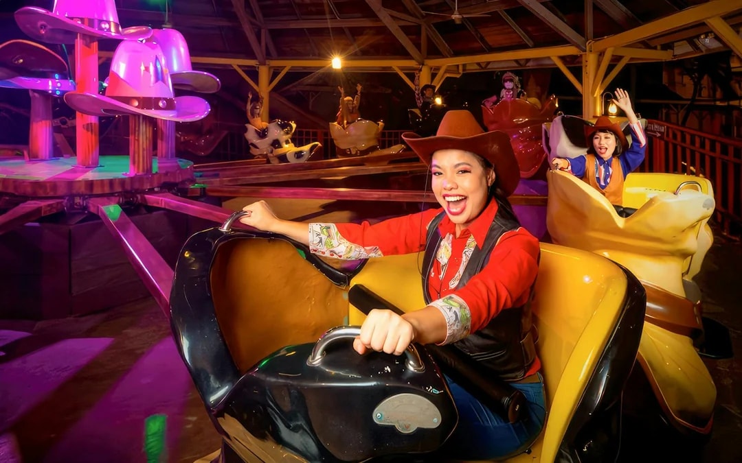 Sunway Lagoon Night Park Tickets Image 3