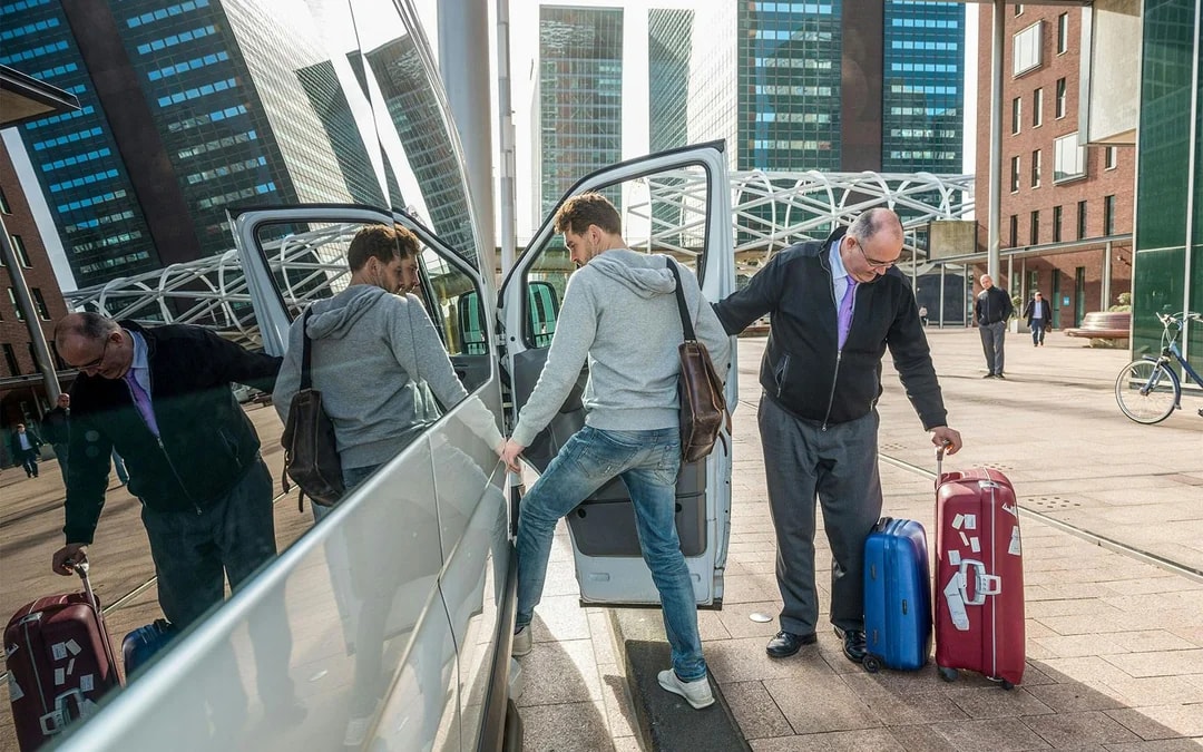 Super Shuttle One-Way Transfers: Dunedin Airport to/from Central City Image 1