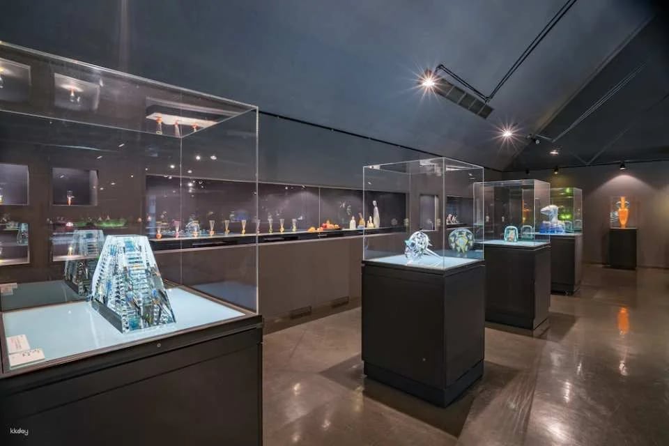 Suwa Glass Museum (SUWA Garasu no Sato Museum) Advance Admission Ticket (Instant Confirmation) | Nagano